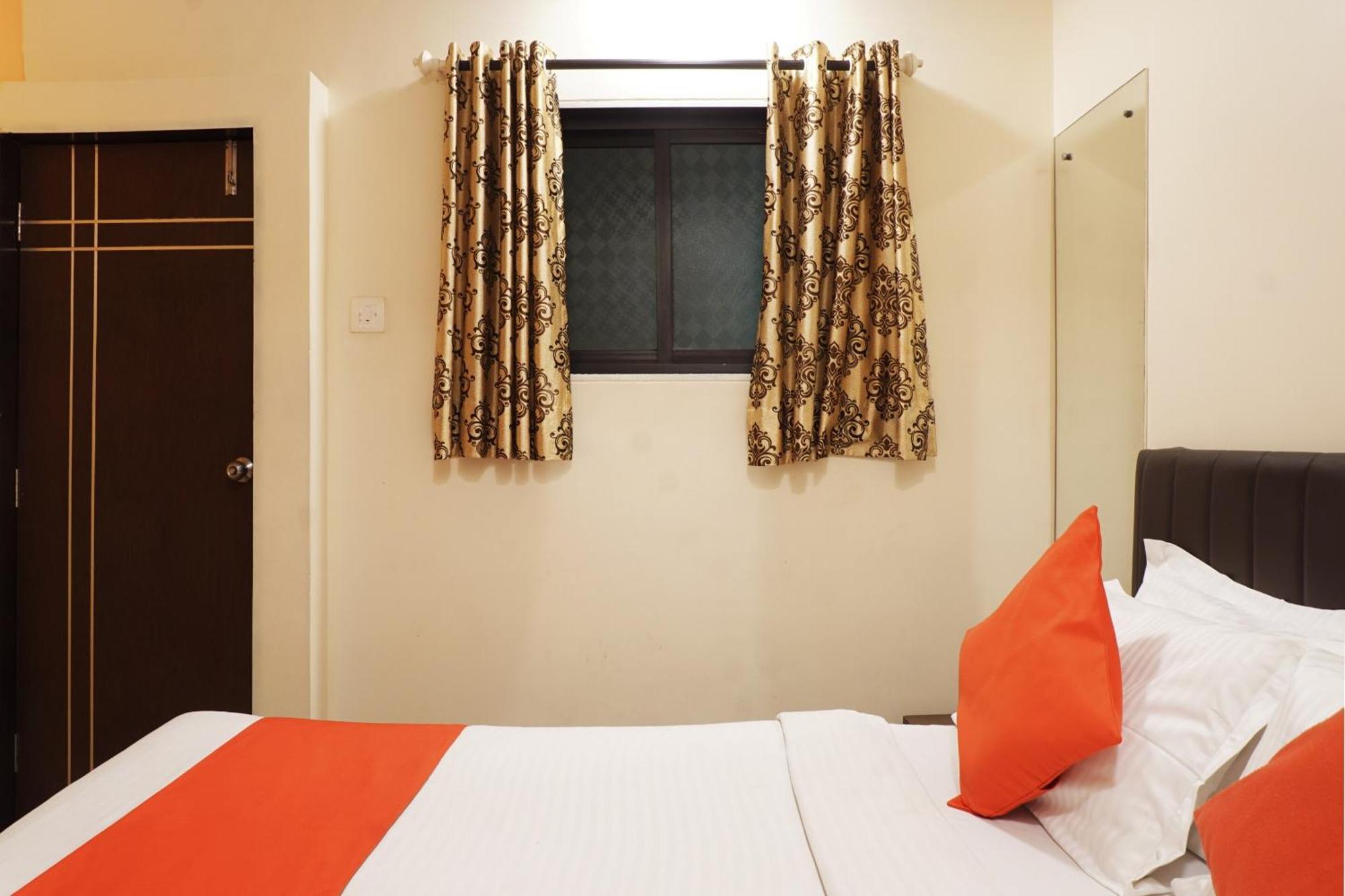 Oyo Hotel Paradise مومباي المظهر الخارجي الصورة